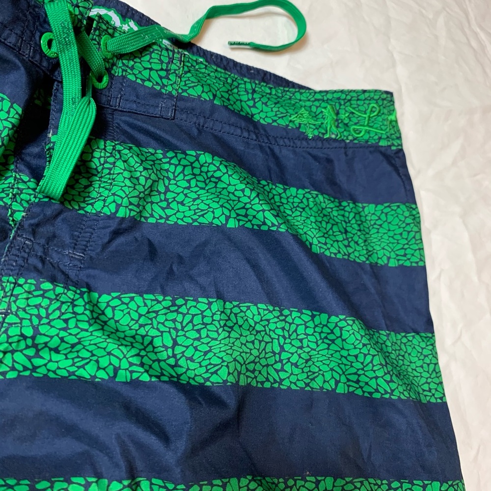 SOLD 38 LRG Lifted Research Group Shorts - Picture 5 of 15